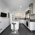 ヴィラ Stylish With Terrace And Private Pool, Maresme