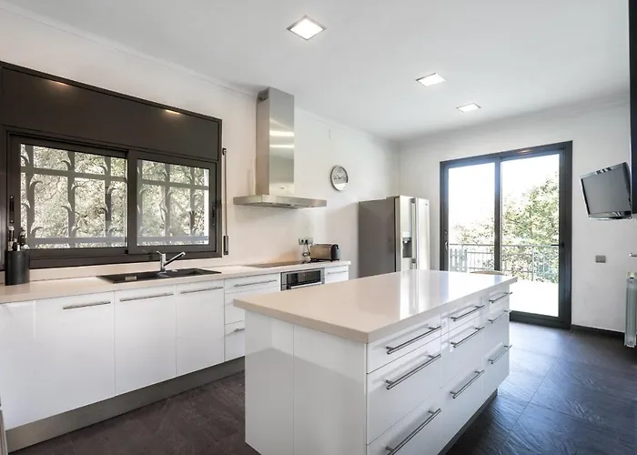 Vila Stylish Home With Terrace And Private Pool, Maresme Cabrils
